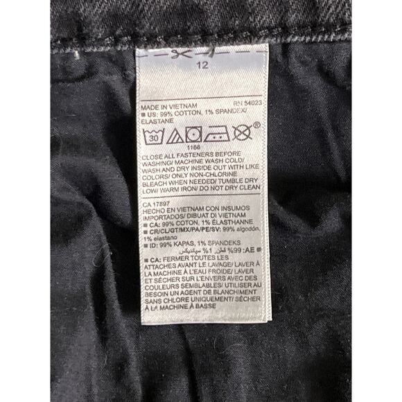 Old Navy Mid-Rise Boyfriend Jeans Size 12 Black Distressed Raw Hem - Picture 7 of 7